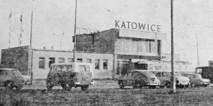Początki lotnictwa komunikacyjnego w Pyrzowicach (1966-1967)